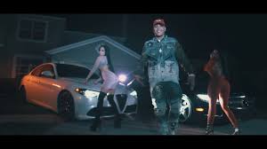 Nio garcia & darell] bebé yo te boté, y te boté te di banda y te solté, yo te solté pa'l carajo te mandé, yo te mandé. Te Bote Inside Nio Garcia Casper Magico And Darell S Reggaeton Hit Rolling Stone