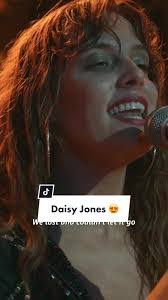 Daisy Avery's Instagram, Twitter & Facebook