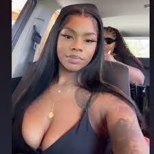 Fatima Gordon's Instagram, Twitter & Facebook