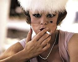 Chciałby powiedzieć wszystko, a nie ma już nic do powiedzenia. Sandra Milo 60 Anni Di Carriera Tra Teatro Tivu E Cinema Corriere It