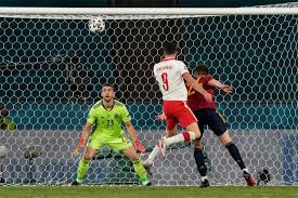 Vliegmaatschappij route afstand en vliegtijd tussen polen en spanje. 9mmix9vqgsgynm