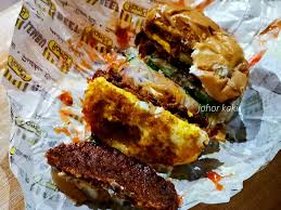 Ramly burger stalls are a favorite that caters to the malaysian palate. Fendy Burger Best Ramly Burger In Kluang Johor Johor Kaki Travels For Food