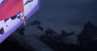 She started competing in 2010, both in lead climbing and bouldering. Erster Weltcupsieg Fur Jessy Pilz Alpenverein