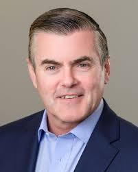 Refractive Cataract Surgeon Robert Lee, MD