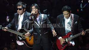Chord Kunci Gitar Dan Lirik Lagu Saat Terakhir St12 Inilah Saat Terakhirku Melihat Kamu Tribunsolo Com