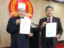Owner kereta hon hon hon n hon supaya jemaah alihkan kenderaan sewaktu solat jumaat. Kedah Benar Solat Jumaat Fardu Berjemaah Mulai Jumaat Ini