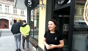 With ralph lauren's wide range of fragrances, there is a distinct scent to match every woman's preferences—and personality. Foto Conceptul 5 To Go Se Extinde La BraÈ™ov La Cea Mai NouÄƒ Cafenea De Pe Str Paul Richter Se Pot Gusta È™i PrÄƒjiturile Made In È™chei