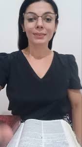 Diário com Jesus ❤️🕊️🙏🏻 , Devocional dia 467🙌🏻, Jesus, reconhecendo  imediatamente que dele havia saído poder, virando-se no meio da multidão,  perguntou: _Quem tocou na minha roupa? (Marcos 5:30), ...