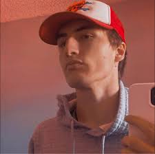 I wanna see everyone in their quarter zips when you pull up to my drive  thru 🥤