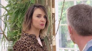 L'éminente mercotte, la rayonnante julia vignali et l'enthousiaste et talentueux chef cyril lignac, réservent de nombreuses. Julia Vignali Draguee Par Un Candidat Du Meilleur Patissier Le Recadre Aussitot Je Suis Prise Video