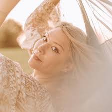 Rebecca Campbell's Instagram, Twitter & Facebook