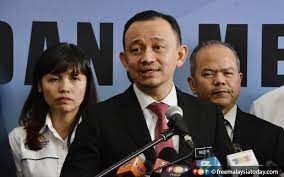 #kitajagasabah sumbangan boleh disalurkan melalui akaun: Maszlee Quits As Education Minister Vows Loyalty To Dr M Free Malaysia Today Fmt