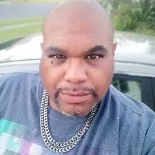 Who is a better rapper, Jay Z or Jadakiss?