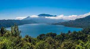 Danau Buyan - Love Bali