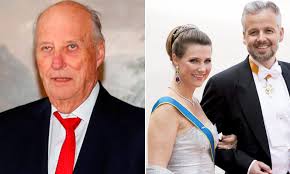 Jan 12, 2020 · the princess is the only daughter of king harald and queen sonja. King Harald Of Norway Addresses Ari Behn S Tragic Christmas Day Suicide Daily Mail Online