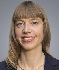 Dipl. Ing (FH) Esther Arnold