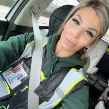 Devon Jolly's Instagram, Twitter & Facebook