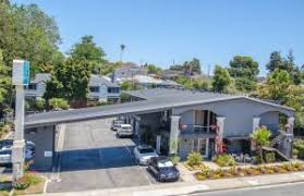 Stay at the continental inn located just minutes from the santa cruz beach boardwalk & featuring modern amenities for your comfort. Continental Inn Santa Cruz Ca Best Price Guarantee Mobile Bookings Live Chat