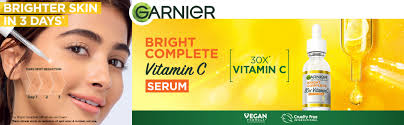Garnier Skin Naturals, Face Serum, Increases Skin's Glow Instantly and  Reduces Spots Overtime, Bright Complete Vitamin C Booster, 30 ml :  Amazon.in: Beauty