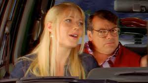 Shallow Hal' Actor Rene Kirby Dies at 70 After Lifelong Battle With Spina  Bifida