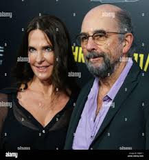 Richard schiff and sheila kelley hi-res stock photography and images