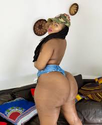 Lorraine LIONHEART 🇧🇼🇬🇧 on X: From Botswana with❤️ Lorraine Lionheart  IG @lorraine_lionheart t.coMKgfq9EJmX… African lorraine  lorrainelionheart lionheart singer afrobeats water body  curvygirlfever bodyart allnatural African ...