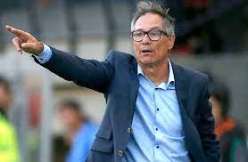 Born 14 september 1960) is an argentine professional football manager. Santos Anuncia Contratacao De Ariel Holan Para Substituir Cuca So Noticias