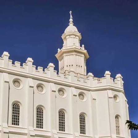 Fort St. George (Chennai) 🏰✨ First British Fort in India Fort St. George was built in 1644 and was the first fortified British settlement in India. Foundation of Chennai (Madras) The city