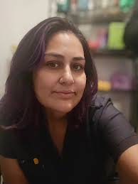 Can someone please make this photo more clear and change the background?  And possibly take image off the shirt? thank you in advance