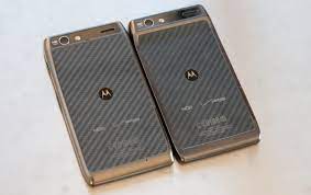 Motorola Droid RAZR MAXX Review - 1.8x ...