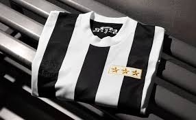 Vedi altri contenuti di logo juventus su facebook. Juventus 120 Anniversary Jersey Juventus Official Online Store