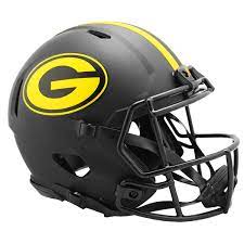 Jun 25, 2021 · the nfl sent a memo to all 32 teams on thursday revealing that the helmet rule that has deterred the tennessee titans from wearing their houston oilers throwbacks would be changed. Green Bay Packers Eclipse Alternate Speed Authentic Helmet At The Packers Pro Shop
