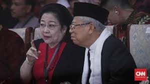 Megawati menjawab kritik soal wacana tak mendukung menteri muda. Megawati Kritisi Wacana Menteri Muda