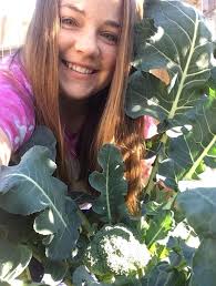 Meet Jessica from Houston, Texas USA 🇺🇸 “Growing up my family had a  garden in the backyard, and my dad has always shown interest in gardening  and that rubbed off