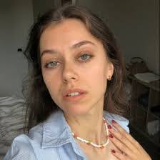 Ana Savic's Instagram, Twitter & Facebook