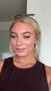 Erin Rausch's Instagram, Twitter & Facebook