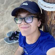 Erin Muñiz (@erinmuniz_) • Threads, Say more