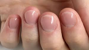 Wenn deine nägel sowieso schon dünn sind würde ich das nicht machen. Manikure Und Naturliche Gelnagel Bei Kurzen Gebissenen Fingernageln Youtube