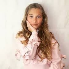 She was born in essex, england. Rosie Mcclelland Bio Age Wiki Salary Net Worth Instagram Twitter Affairs