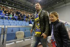 Altura 1,80 m pé canhoto: Theo Janssen Tekent Contract Als Trainer Bij Vitesse Sport Bd Nl