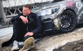 Блогер и пранкер эдвард бил попал в дтп в момент телефонного разговора с писателем и режиссером стасом барецким. Lcvudpu6jgyddm