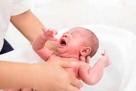 Bathing your baby is an experience many parents treasure. Delay Newborn Bath To Improve Breastfeeding