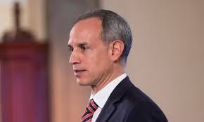 Subsecretario de prevención y promoción de la salud. Despues De Dar La Cifra De Muertes Lopez Gatell Leera Poesia