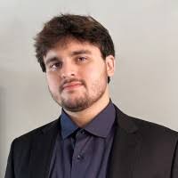 700+ profilů „Victor &“