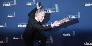 Ses talents de r é alisatrice/sc é nariste seront consacr é s beaucoup plus tard, avec le c é sar du meilleur sc é nario pour gazon maudit, en 1995. Cesars Juqu A La Garde Meilleur Film Lea Drucker Meilleure Actrice