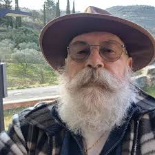 Fête de l'Humanité 🚨 samedi 13 septembre Les journalistes du Papotin  intervieweront Fabien Roussel samedi 13 septembre à 14h ! Rendez-vous à  l'Agora !