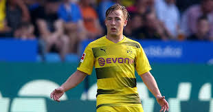 Emre mor is a professional footballer who plays as a winger or a forward for spanish club celta vigo and the turkey national team. Isak Vor Wechsel Diese Talente Sind Beim Bvb Ebenfalls Gescheitert German Site