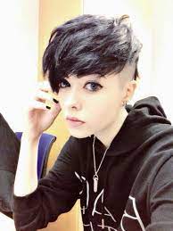 Pin By Moshpit On Hair Styles And Colors Short Punk Hair Edgy Haircuts Girl Haircuts