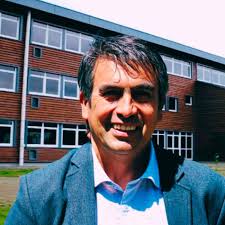 Liceo de Futrono impartió especialidad sin reconocimiento oficial:  acreditan responsabilidad de Alcalde y ordenan despedir al jefe del DAEM