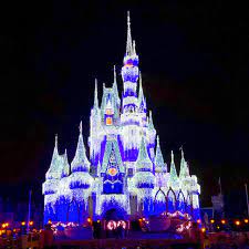 Christmas at the walt disney world hotels. Guide To Visiting Disney World At Christmas